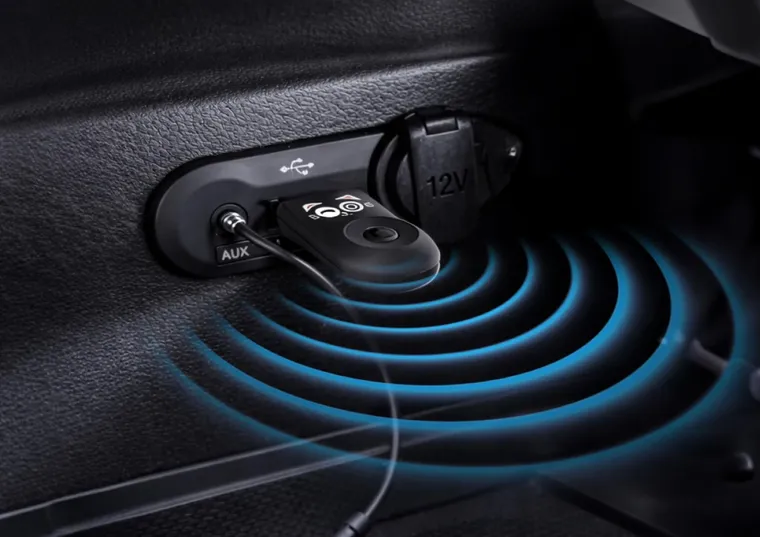 Xblitz, Coco, bezprzewodowy adapter carplay z funkcją niani elektronicznej