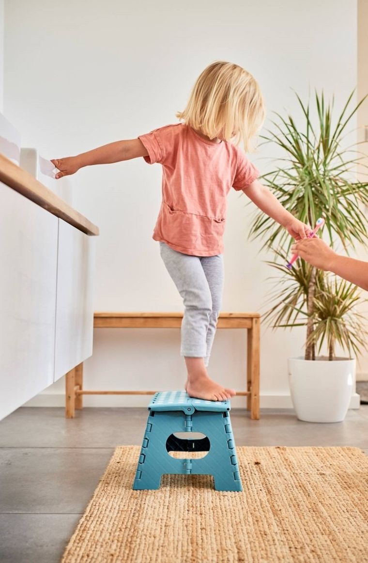 Zeller, składany stołek antypoślizgowy, 35-28-22 cm, morski