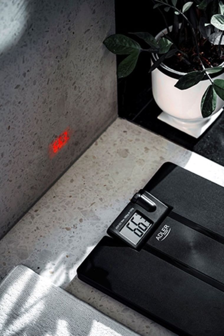 Adler, waga łazienkowa z projektorem