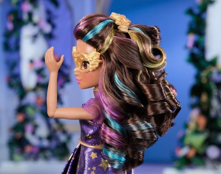 Akademia Jednorożców, Sophia Masquerade, lalka modowa