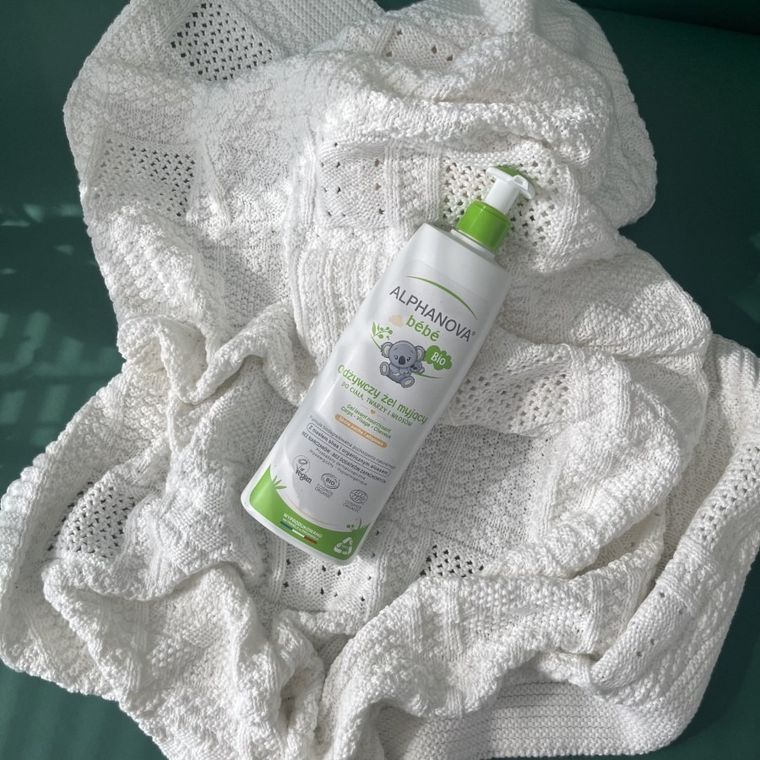 Alphanova Bebe, odżywczy żel do mycia skóry suchej i atopowej, 500 ml