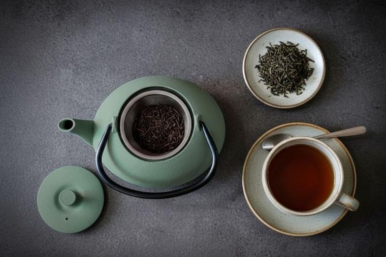 Aromelio, Nomi, czajnik żeliwny z zaparzaczem, 800 ml