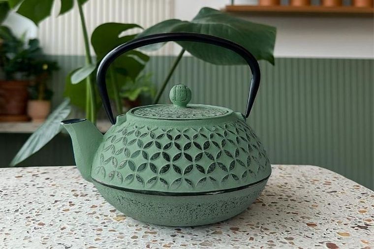 Aromelio, Sabi, czajnik żeliwny z zaparzaczem, 1000 ml