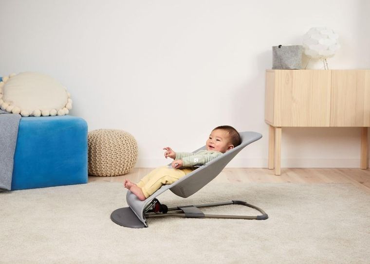 BabyBjörn, Balance Soft Woven, leżaczek, jasny szary