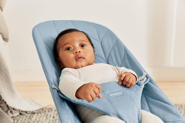 BabyBjörn, Bliss Woven, Petal Quilt, leżaczek, niebieski