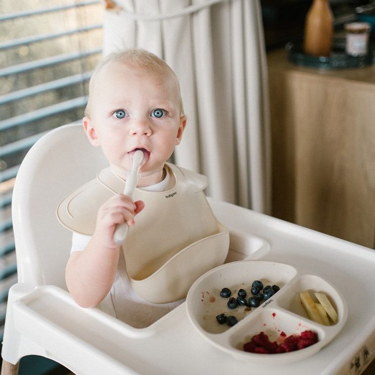 BabyOno, elastyczna silikonowa łyżeczka, beżowa