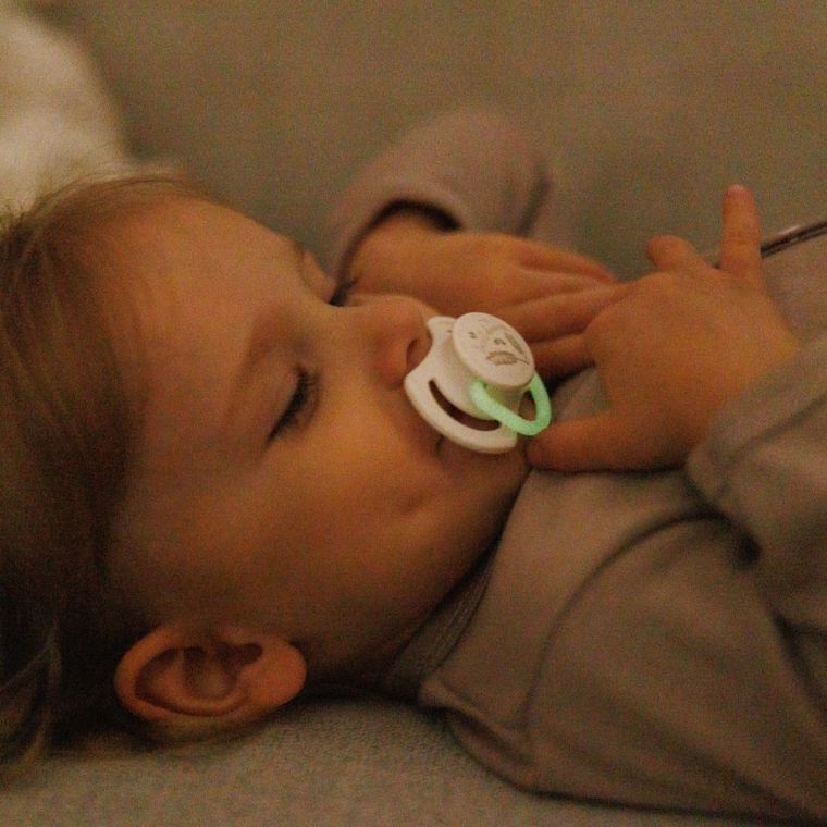 BabyOno, smoczki symetryczne, silikonowe, 18 m+