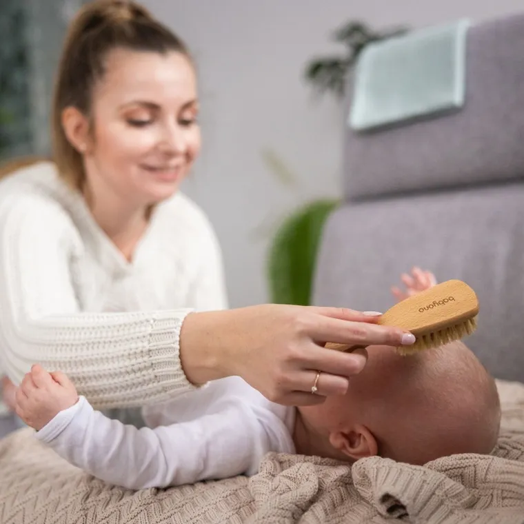 BabyOno, szczotka z naturalnego włosia, średnio miękka