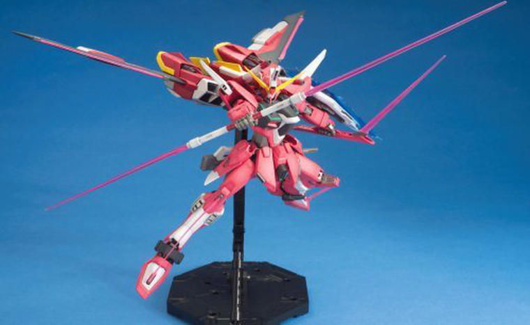 Bandai, MG, Zgmf-19a Infinite Justice Gundam, model kolekcjonerski do składania, 1:100