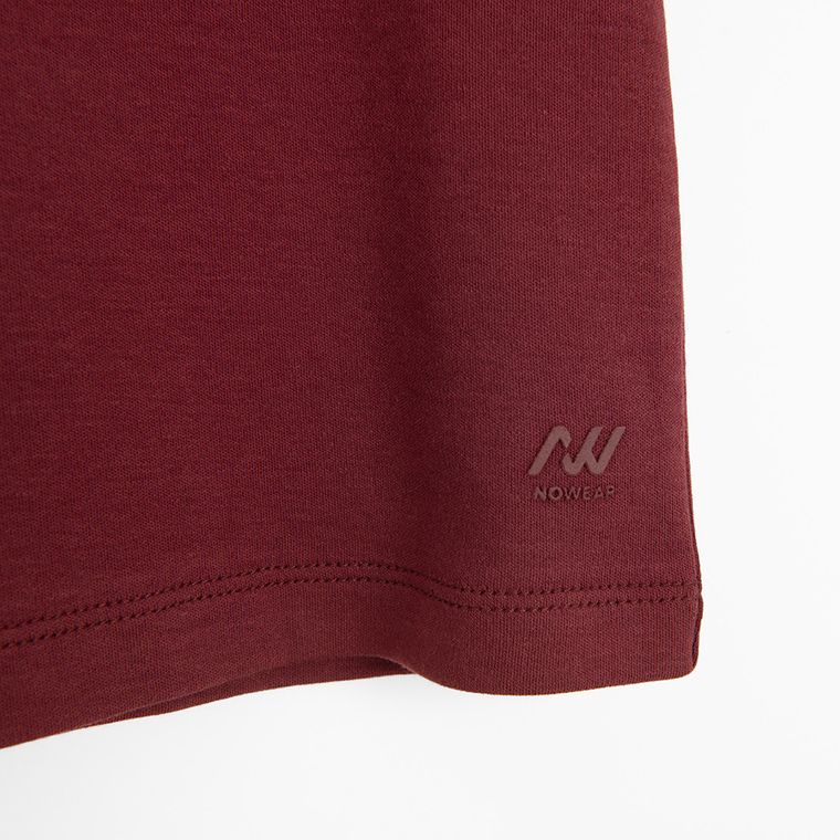 Bawełniany t-shirt o krótszym kroju NOWEAR