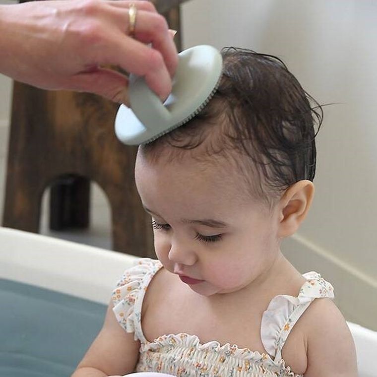 Beaba, silikonowa szczoteczka do mycia i masażu dziecka, Misty green