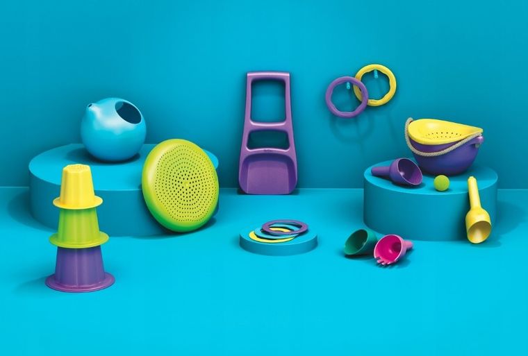 Bibio, duża łopata do piasku, róż