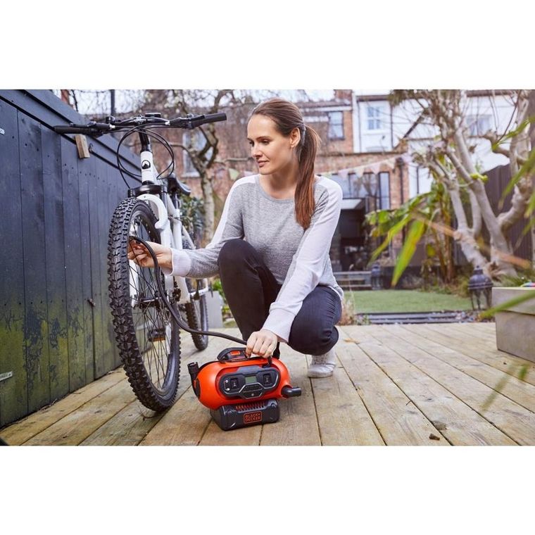 Black&Decker, kompresor akumulatorowy