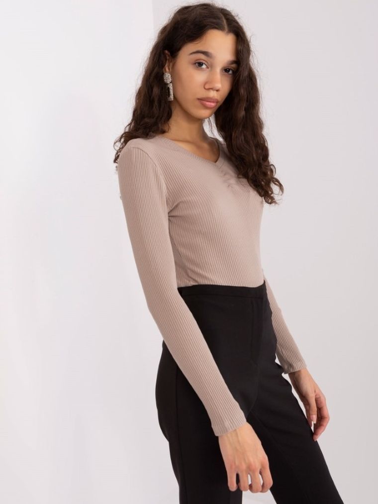 Bluzka damska z długim rękawem, beżowa, Basic Feel Good