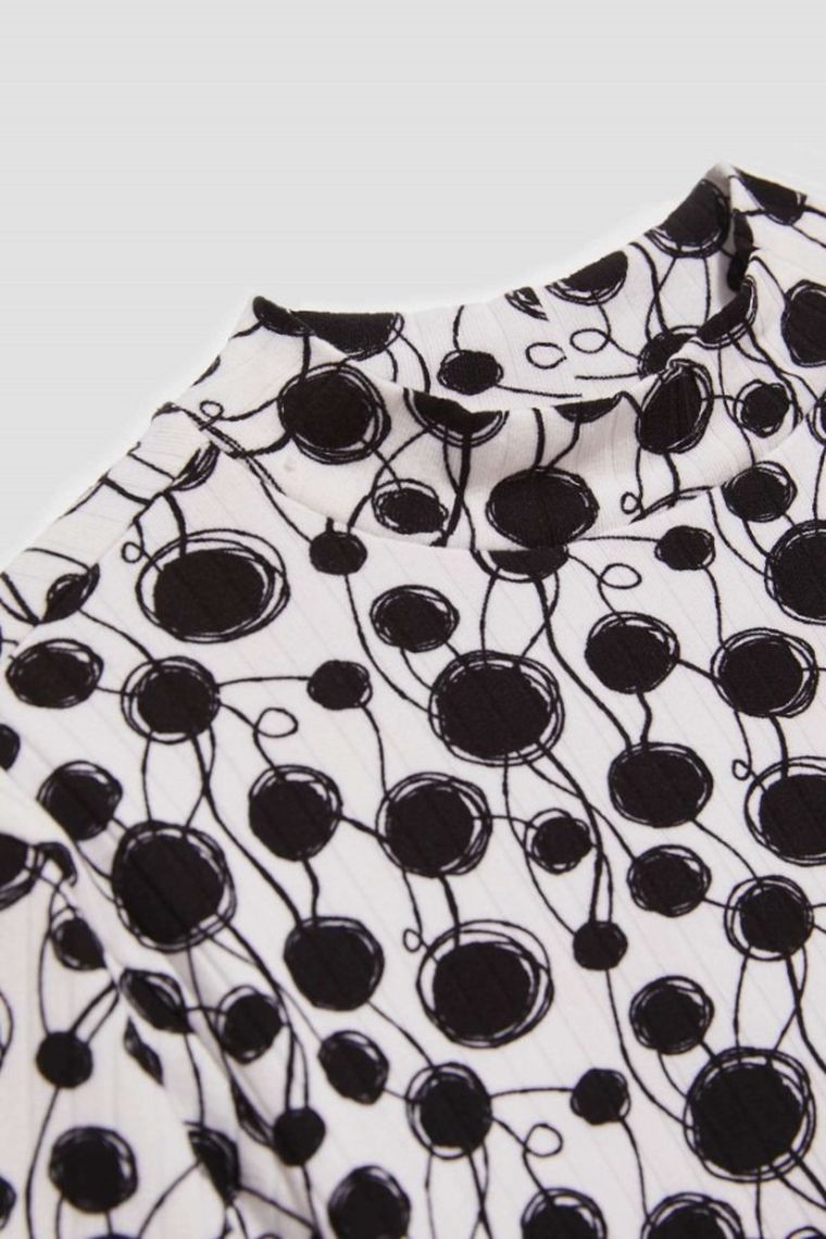 Bluzka damska z krótkim rękawem, biała, Moodo