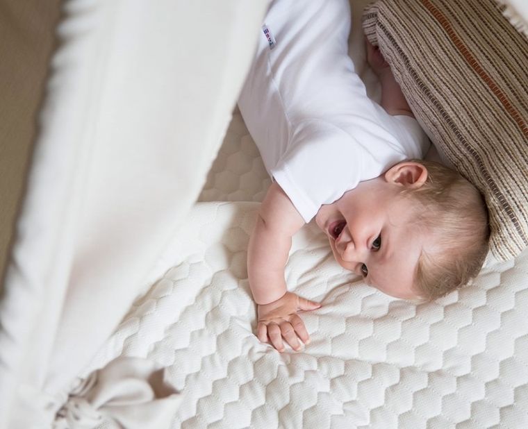 Body niemowlęce z krótkim rękawem, białe, Eevi