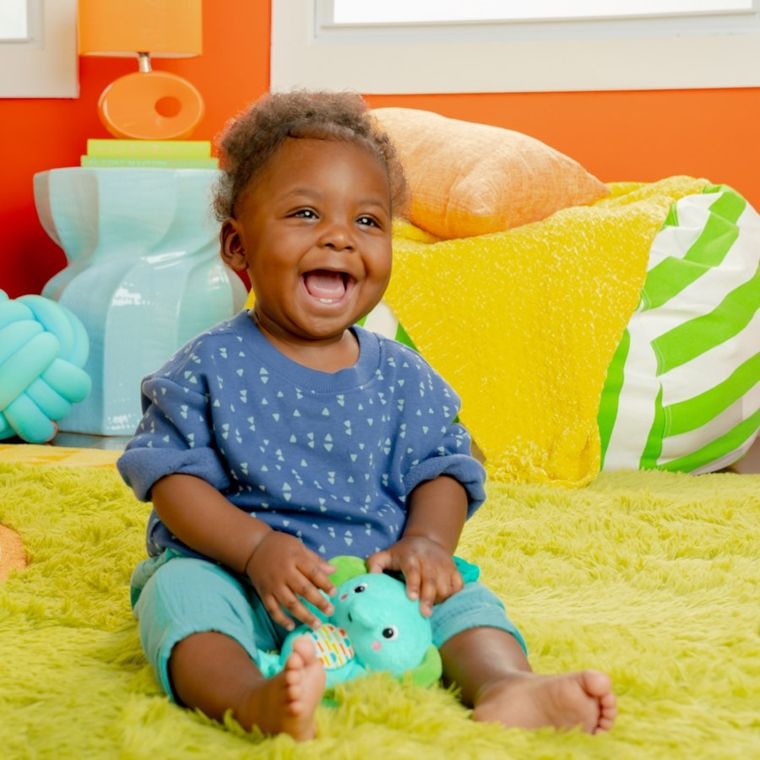 Bright Starts, Tug Tunes, pluszowa zawieszka z interaktywna, słoń