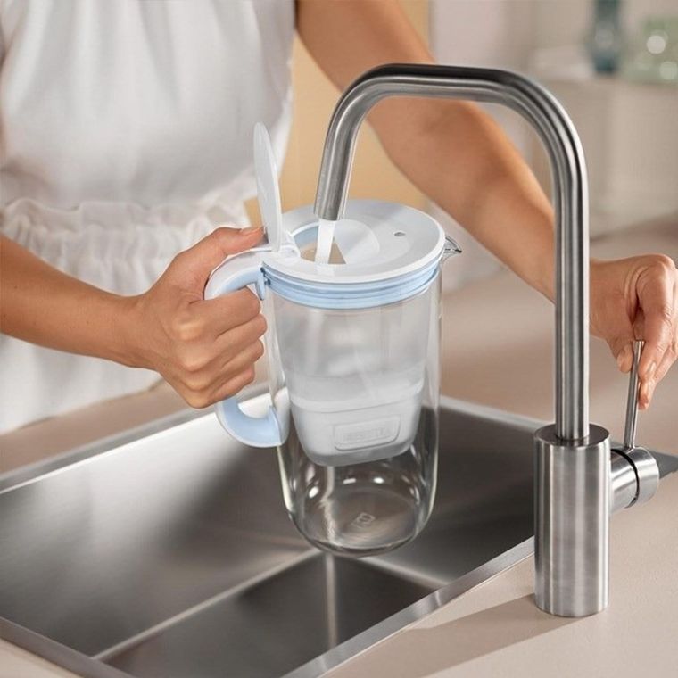 Brita, Glass, dzbanek filtrujący, 2 wkłady MaxtraPro PP, niebieski, 2,5l