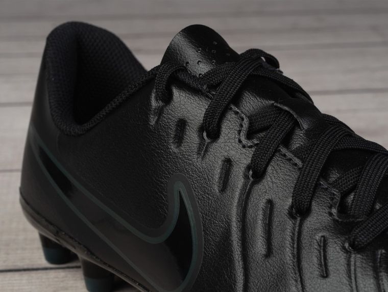 Buty piłkarskie dziecięce, lanki, czarne, Nike Jr Legend 10 Club FG/MG
