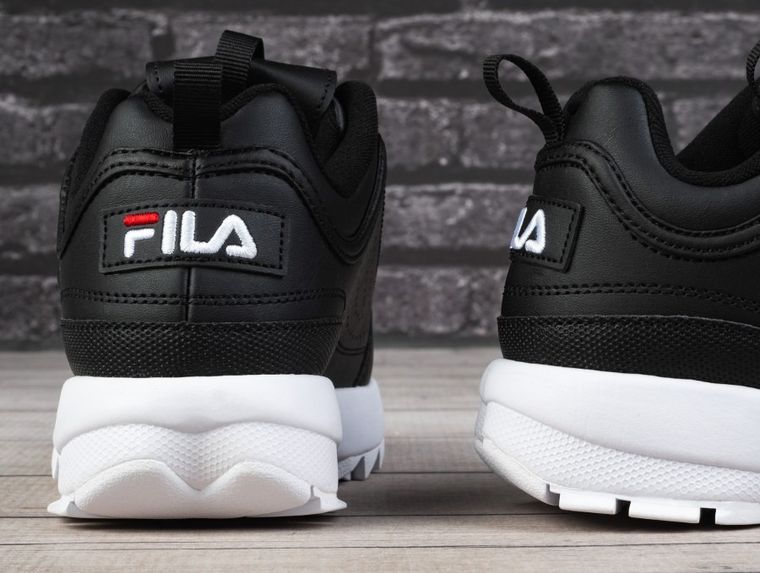 Buty sportowe damskie, czarne, Fila Disruptor