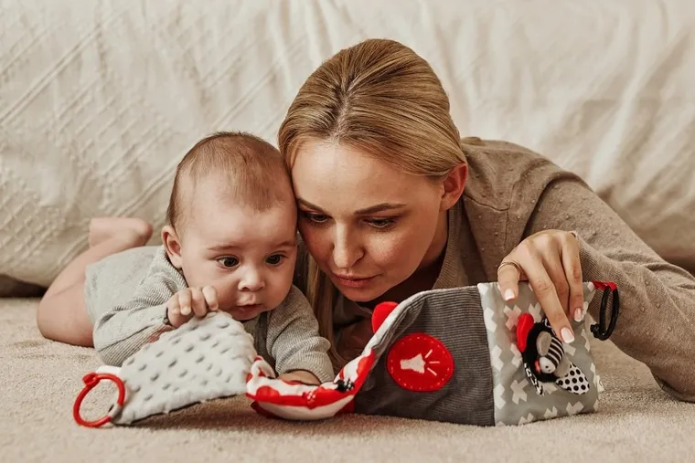 Canpol babies, Sensory Toys, kontrastowa książeczka edukacyjna