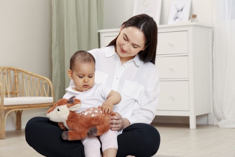 Cloud B, Twilight Buddies, Fawn, Sarenka, lampka nocna z projekcją świetlną