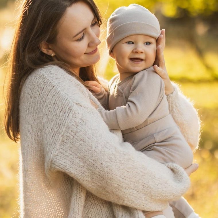 Czapka dziecięca, wełna merino, beżowa, Eevi
