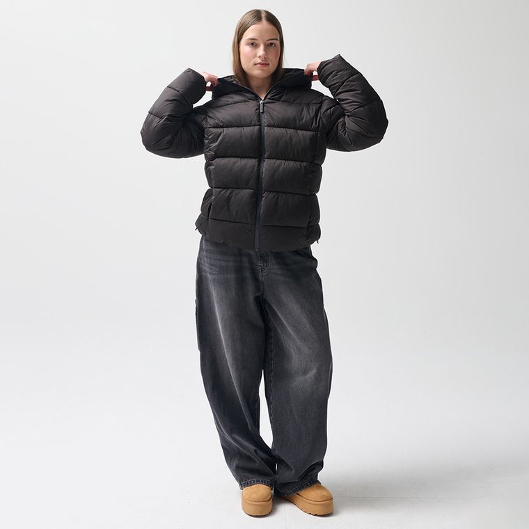 Czarna ocieplana kurtka z kapturem NOWEAR