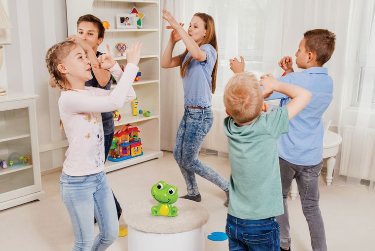 Dumel Discovery, Froggy Party, gra zręcznościowa