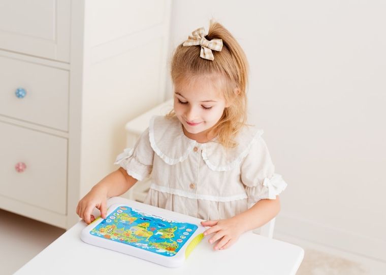 Dumel Discovery, Mały Podróżnik, tablet edukacyjny