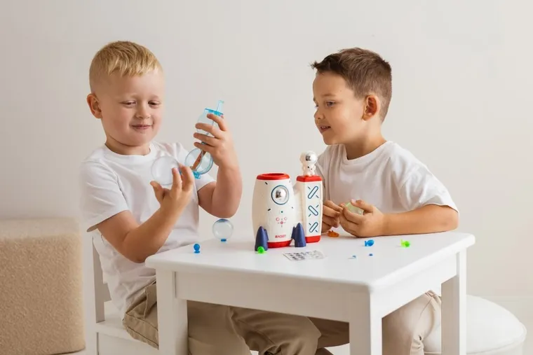 Dumel, Fabryka Radości, Kosmiczne balony, zestaw kreatywny