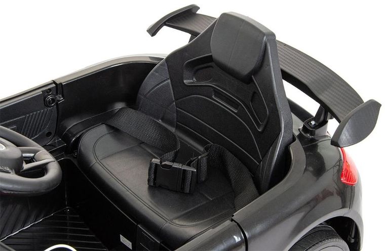 Enero, Mercedes AMG GTR, pojazd na akumulator