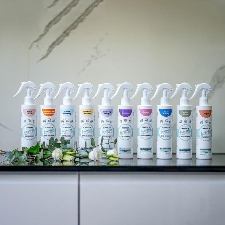 Essentia Nature, odświeżacz w sprayu do tkanin i wnętrz, Białe Piżmo. 250 ml