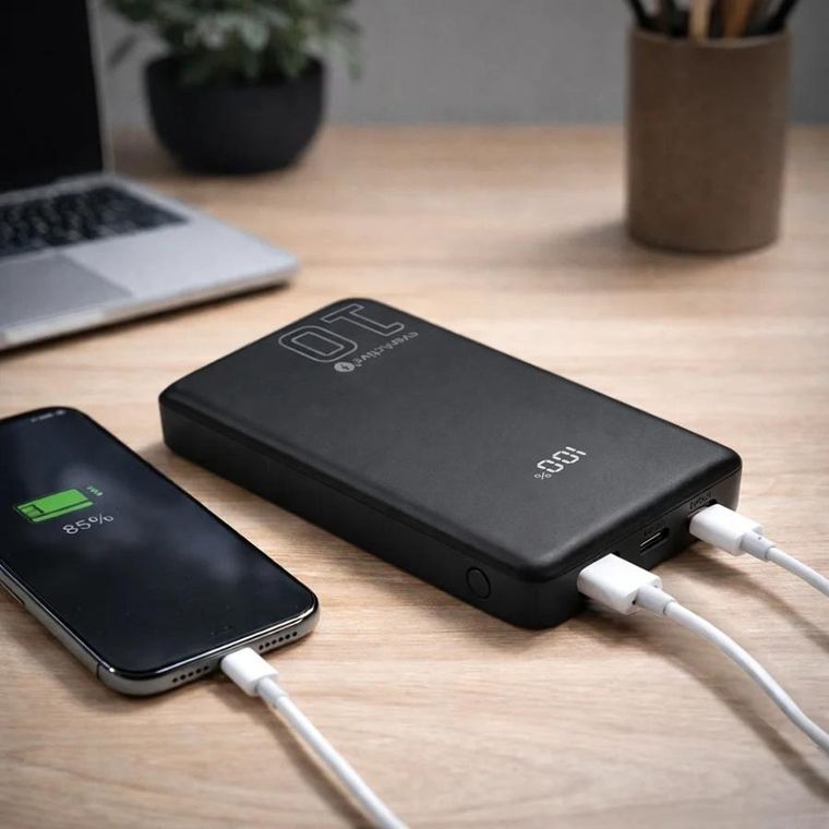 Everactive, powerbank, 10000mAh, 1xUSB, 2xUSB-C, 20W, QC4+, wyświetlacz LCD, czarny, EB-11QB