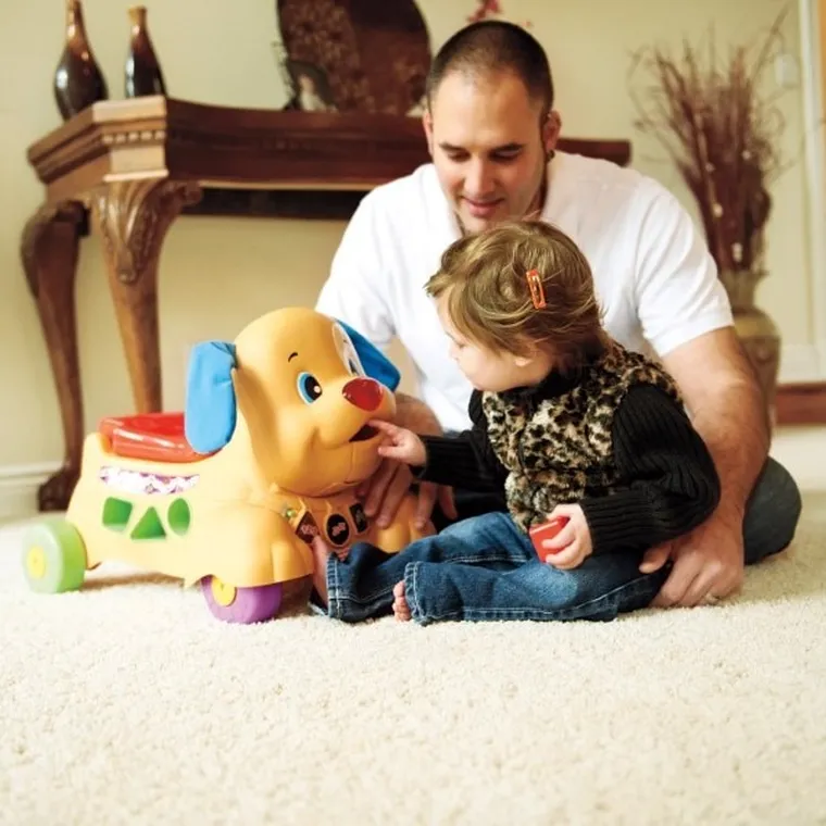 Fisher-Price, chodzik-jeździk Szczeniaczka Uczniaczka, zabawka edukacyjna