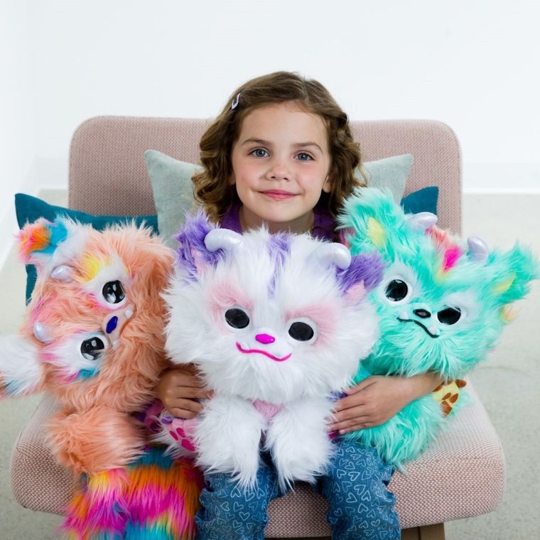 Furlings, Curiously Cute, Niesforne Futrzaki, maskotka interaktywna, Cleo