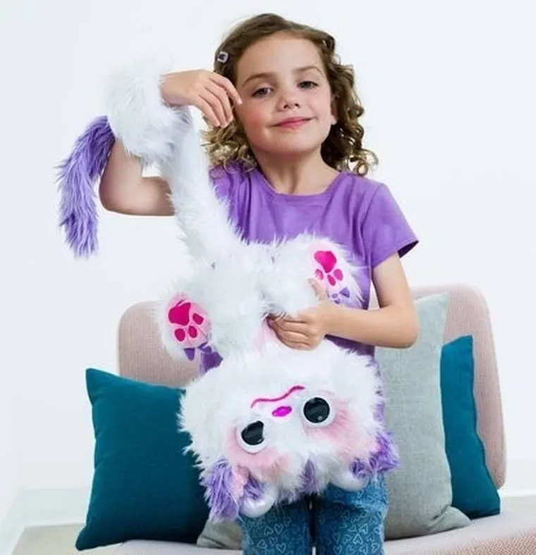 Furlings, Curiously Cute, Niesforne Futrzaki, maskotka interaktywna, Finley