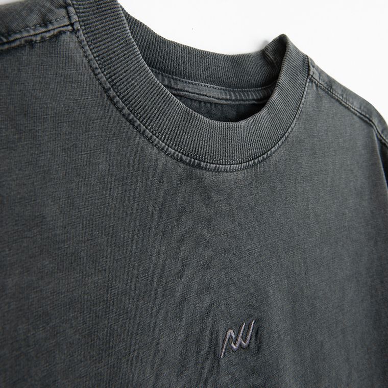 Grafitowy t-shirt oversize NOWEAR