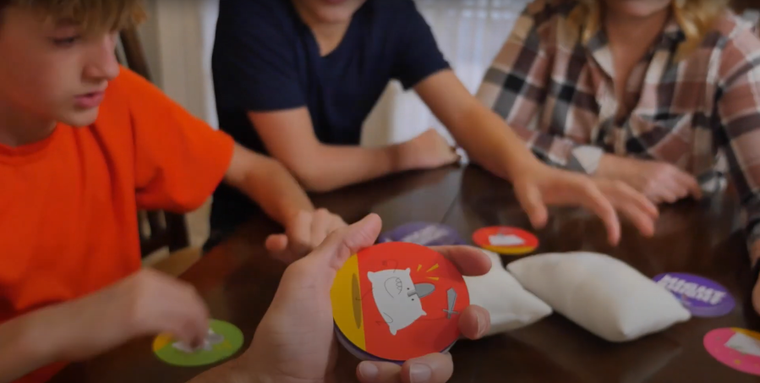 Granna, Bitwa na poduchy, gra zręcznościowa