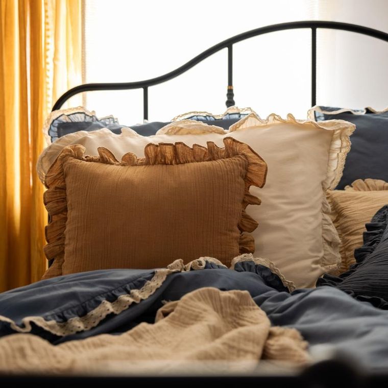 Homla, Moises, Pościel bawełniana beżowa z koronką PREMIUM, 160-200 cm, SS23 843728