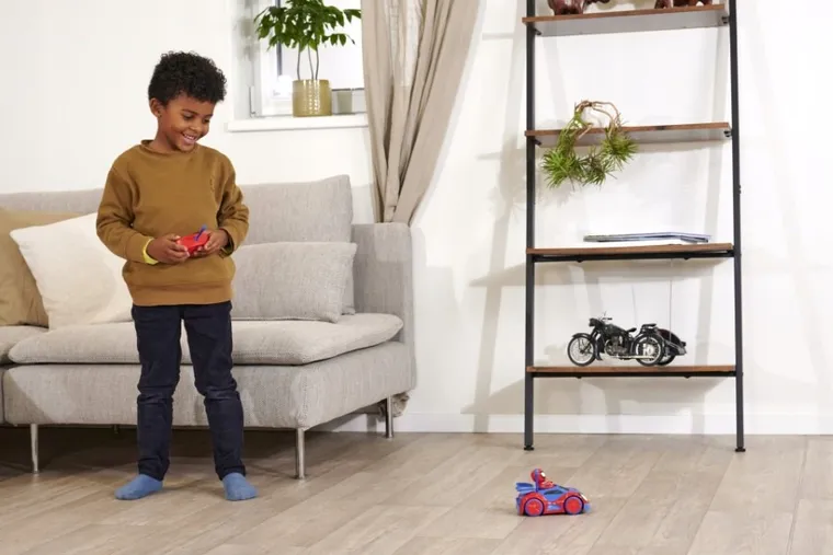 Jada Toys, Spidey i super-kumple, pojazd zdalnie sterowany, 1:24