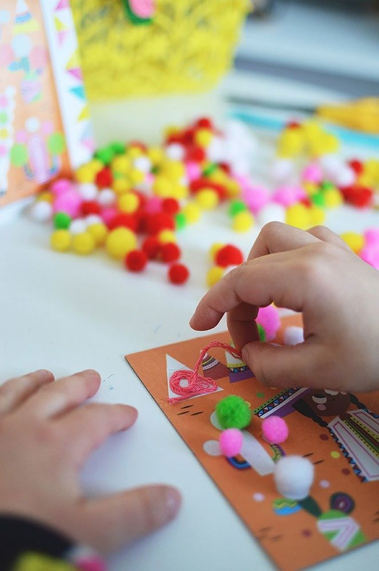 Janod, lamy, pompony