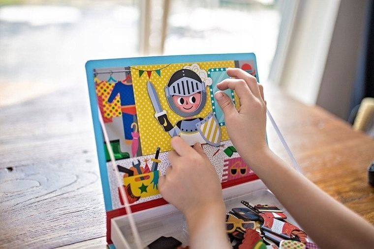 Janod, Magneti’book, Kostiumy, Chłopiec, magnetyczna układanka