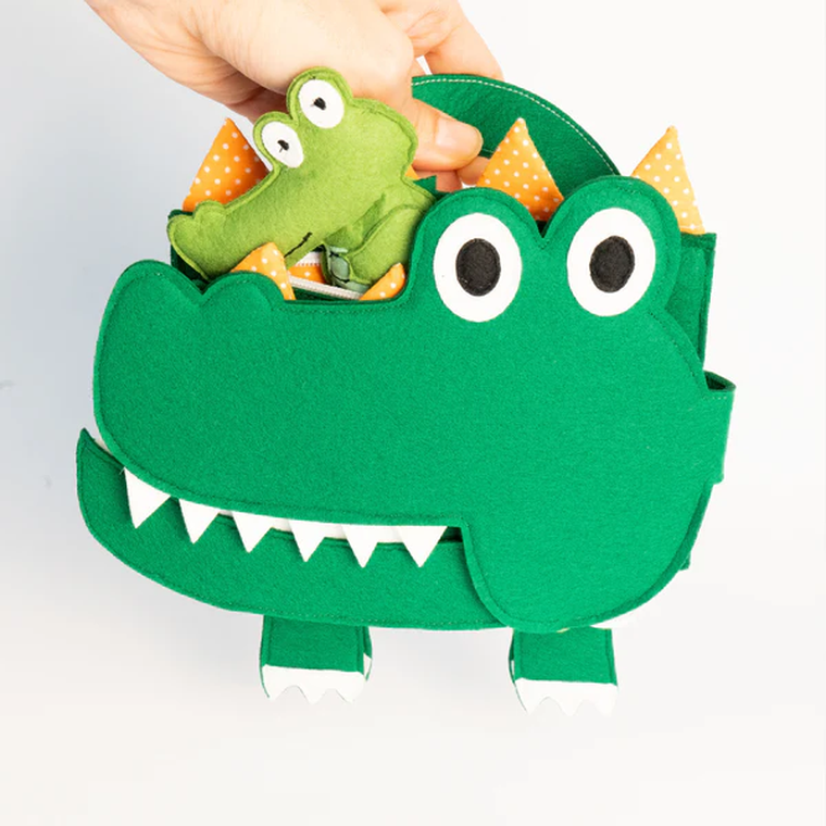 Jolly Designs. Krokodyl. Podróżna książeczka sensoryczno-manipulacyjna