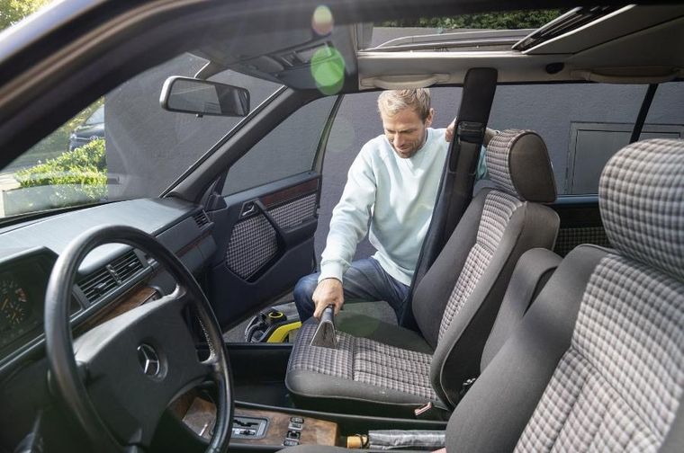 Karcher, SE 3-18 Compact Battery Set, odkurzacz piorący akumulatorowy, czarny