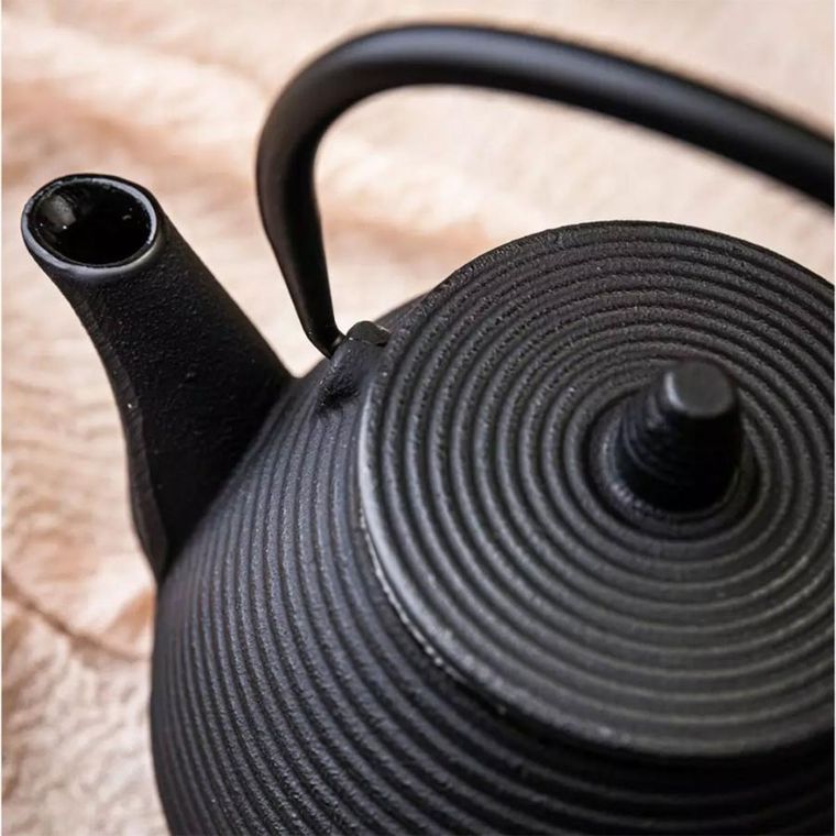 Kinghoff, zaparzacz żeliwny dzbanek z filtrem i filiżankami, 1l