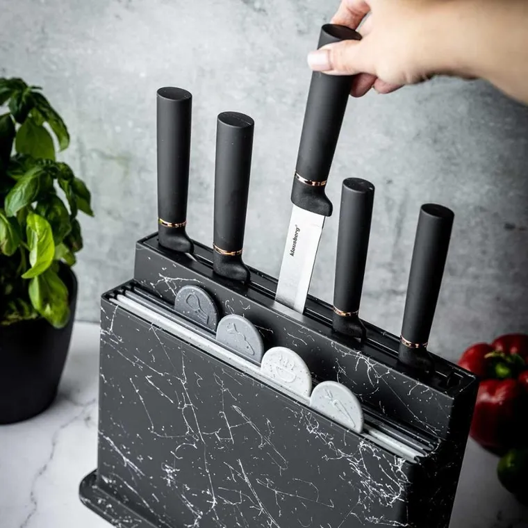 Klausberg, zestaw noży i desek kuchennych na stojaku