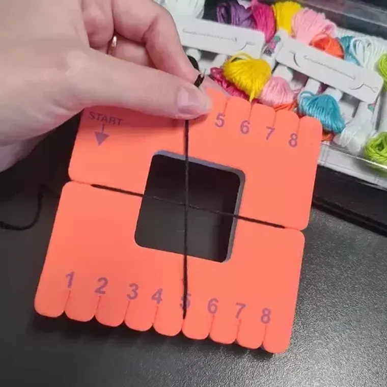 Kruzzel, zestaw do robienia bransoletek z muliny