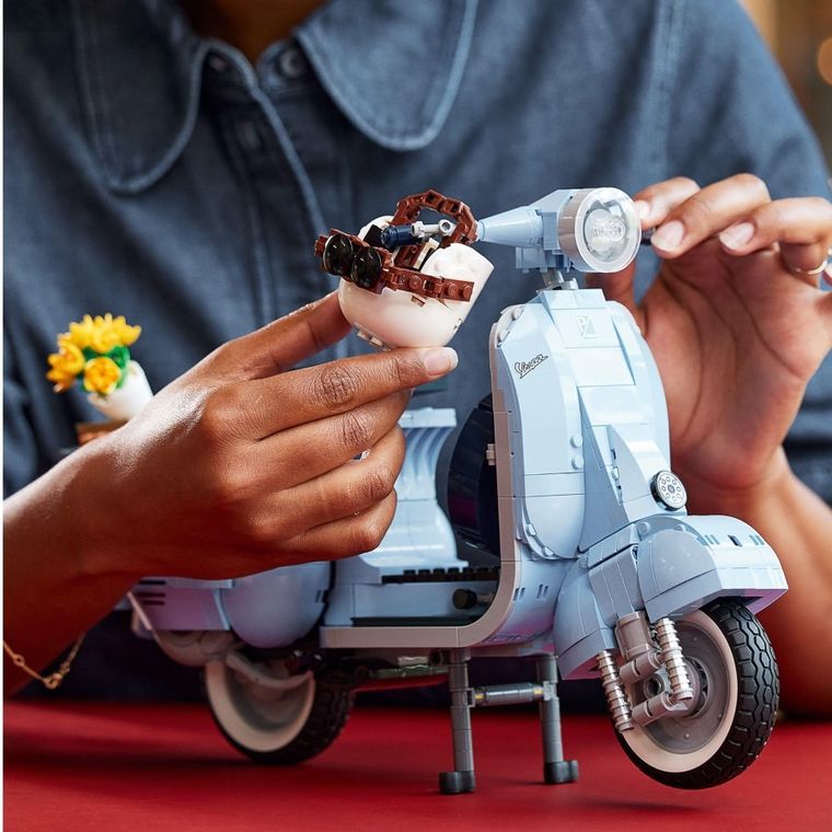 LEGO Icons, Creator Expert, Vespa 125, 10298