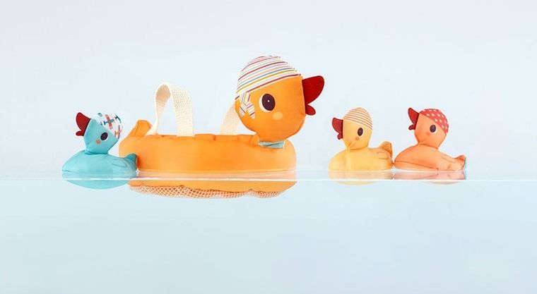 Lilliputiens, Kaczka i 3 magnetyczne kaczątka, zestaw do kąpieli, 9m+
